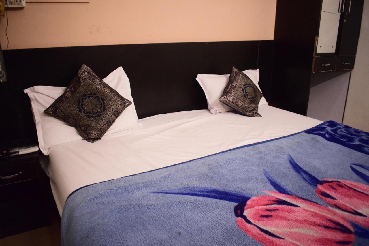 Ds Residency Varanasi-prime Location-parking