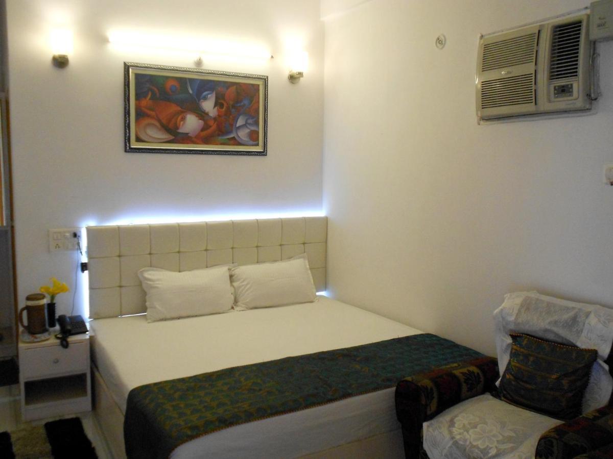 Ds Residency Varanasi-prime Location-parking